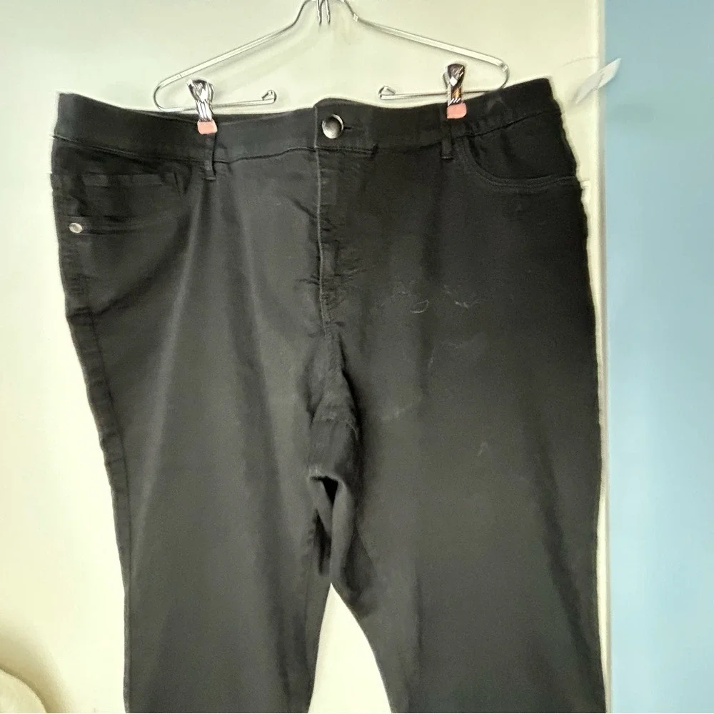 CJ Banks Signature Slimming Tapered Mid Rise Black Jeans 24W‎ NWT - Picture 14 of 14
